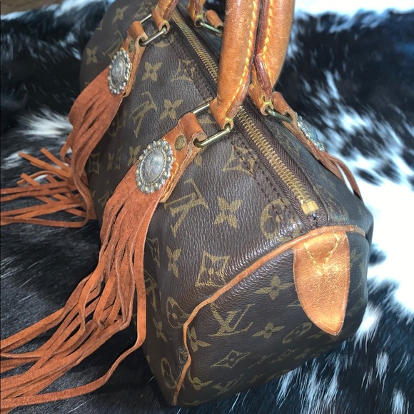 Authentic Louis Vuitton Speedy Bag - Picture 4 of 8